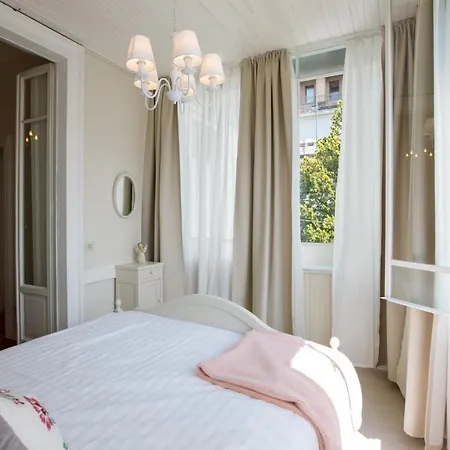 Rachel Appartement Intra