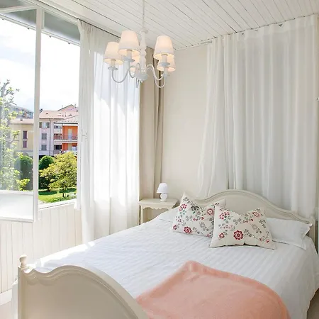 Rachel Trilo Apartmán