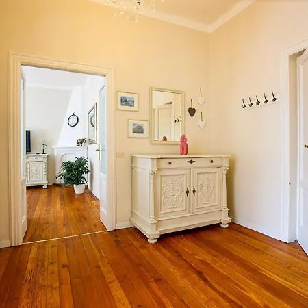 Rachel Trilo Apartmán