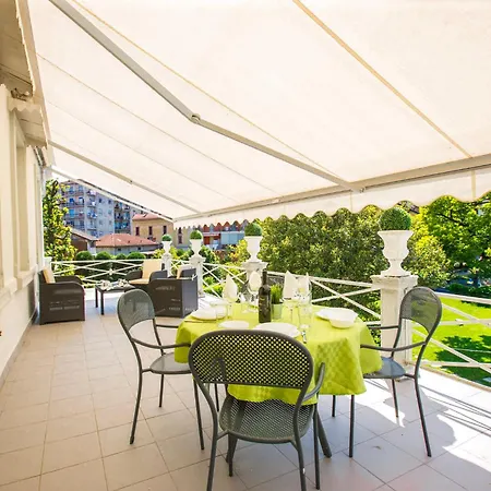 Rachel Trilo Apartmán Intra