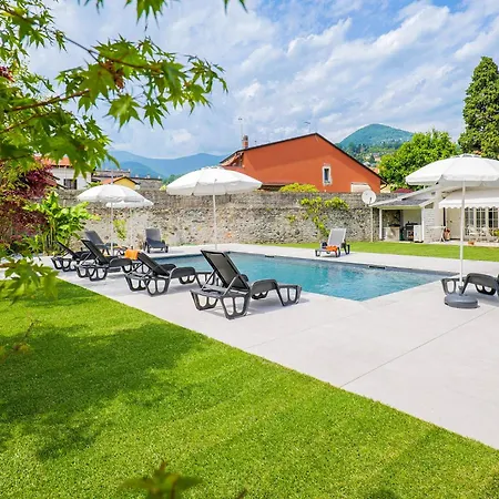 Rachel Trilo 인트라