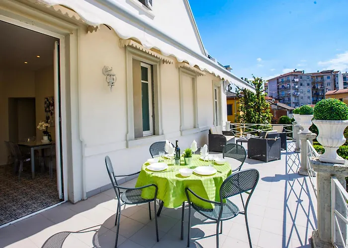 Rachel Trilo * Intra